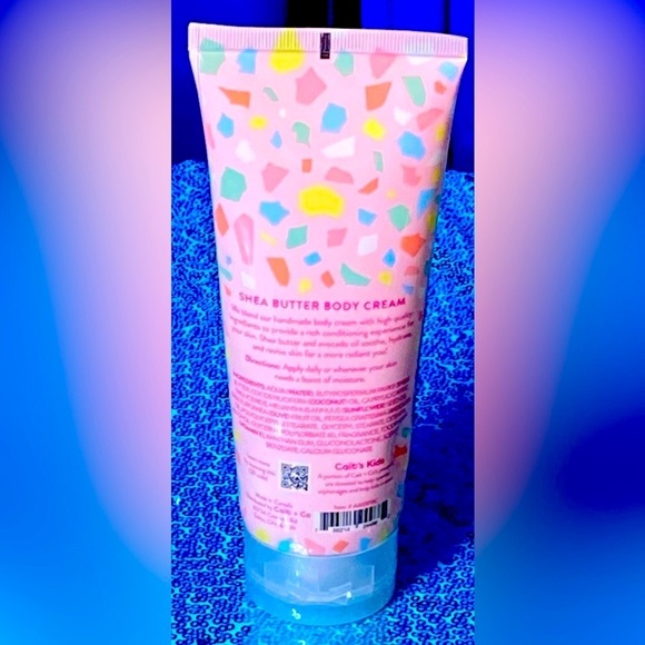 BEAUTY BUNDLE: Pink Hot/Cold Mask, Headband, Wristbands, Shea Butter Cr… - Picture 7 of 7